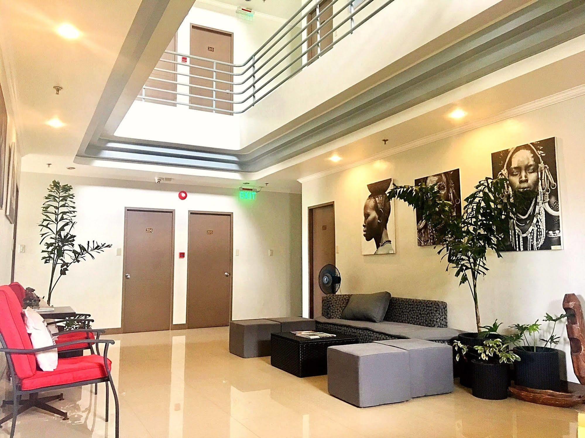 Hotel Tiffany Laoag Exterior photo
